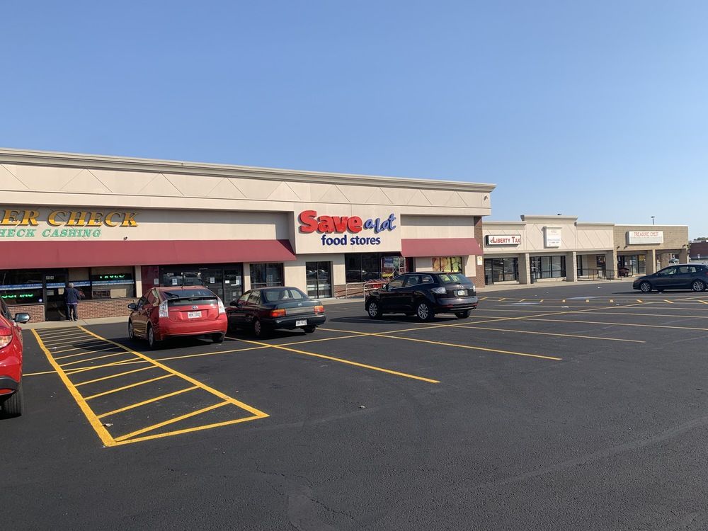 Save-A-Lot Anchored Center: 4900 West Broad Street, Columbus, OH 43228